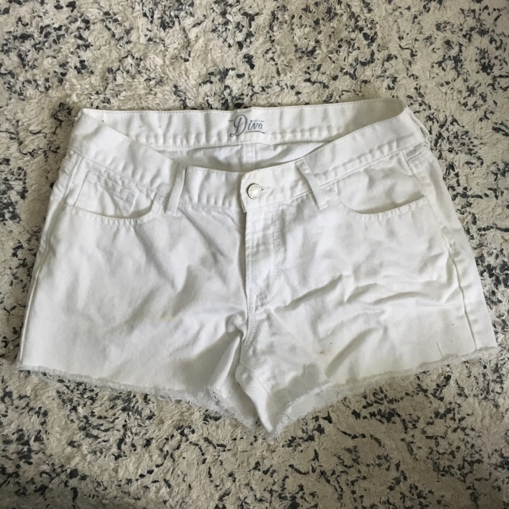 White raw edge shorts
